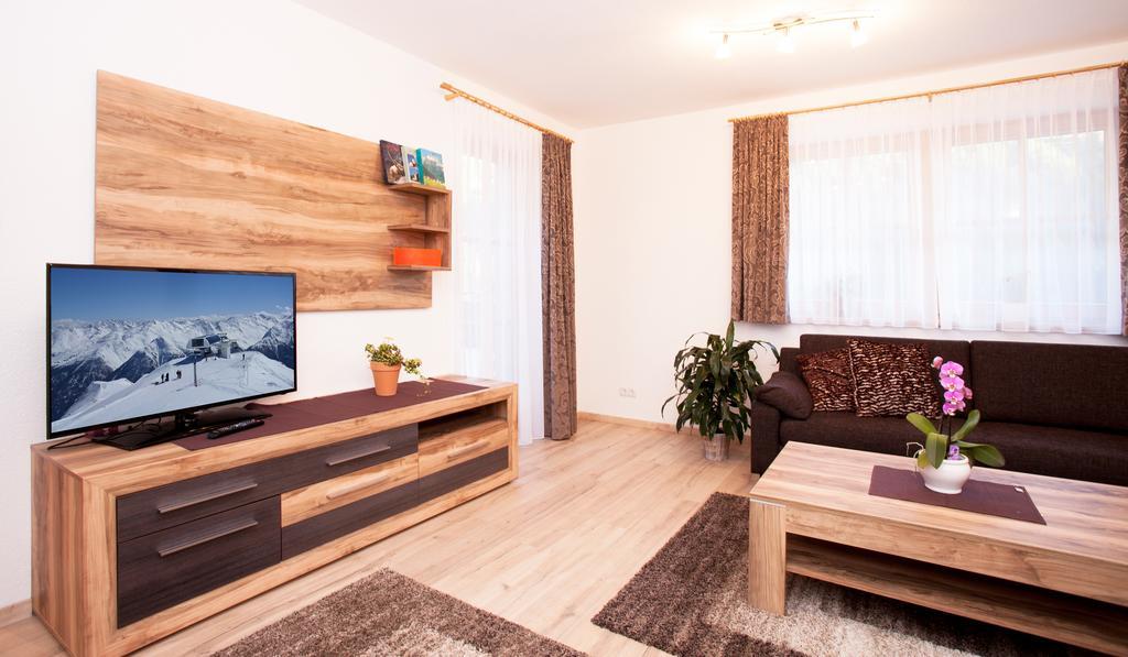 Alp Chalet Appartement Kappl  Chambre photo